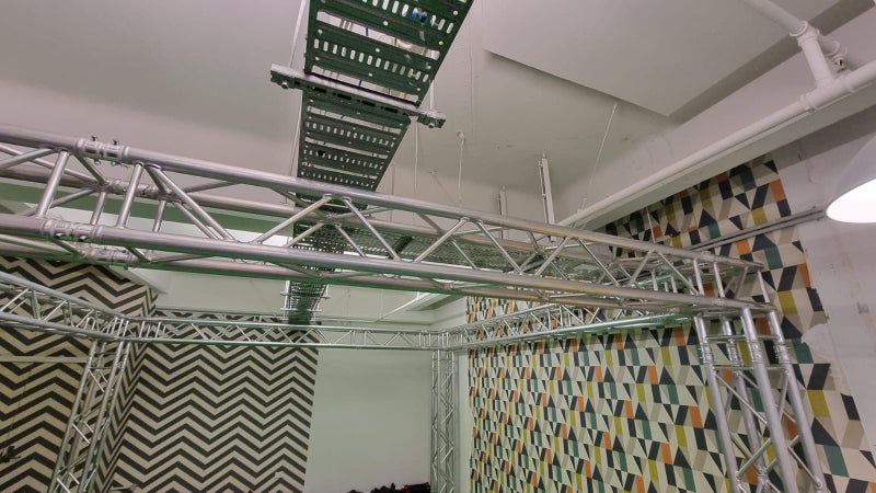ShowQuip Truss Setup. 4.57m x 4.57m x 2.5m height.63614022886786113
