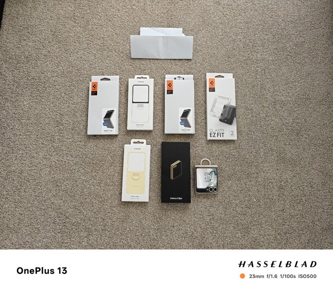 2 month old Samsung Z Flip 6 bundle629347182307861129