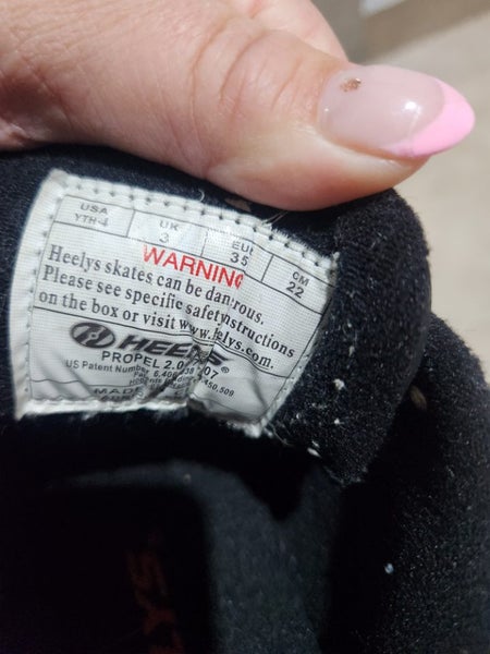 Heelys sz 4 yth Carousel 4