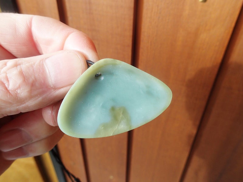 Greenstone / Pounamu Pipi Shell Pendant Carousel 2
