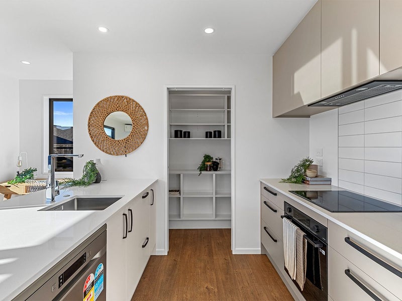 Complete Family Home in the heart of Milldale62866874311170112