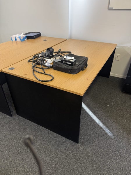 Office Desk 4 Carousel 1
