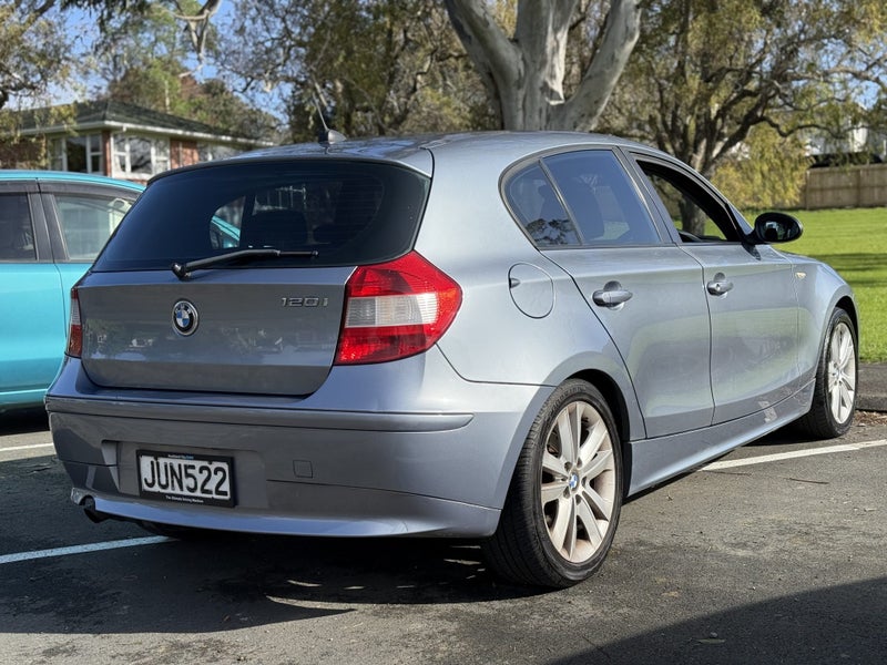 2005 BMW 120i62866854744705113