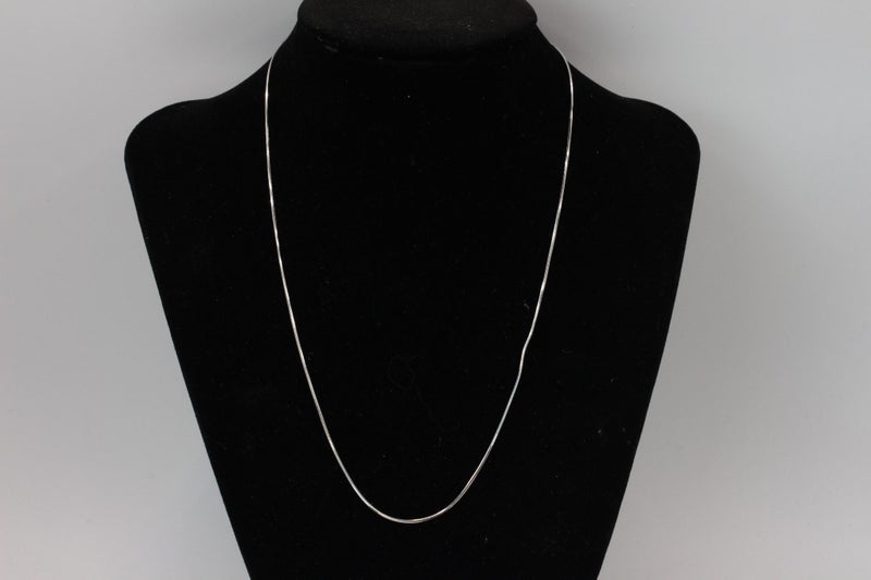 9ct White gold ‘Snake’ necklace Carousel 6