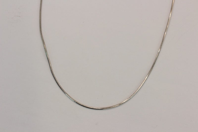 9ct White gold ‘Snake’ necklace Carousel 2