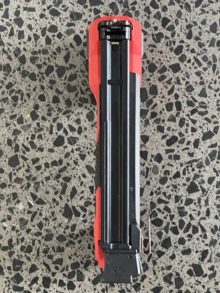 $1.00 RESERVE!! Milwaukee Cable Stapler M12 + Battery Carousel 2