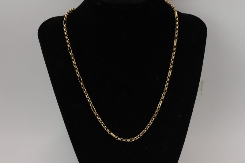 9ct Gold ‘Station’ chain Carousel 6
