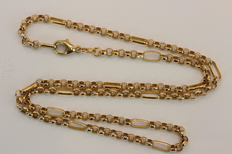 9ct Gold ‘Station’ chain Carousel 1