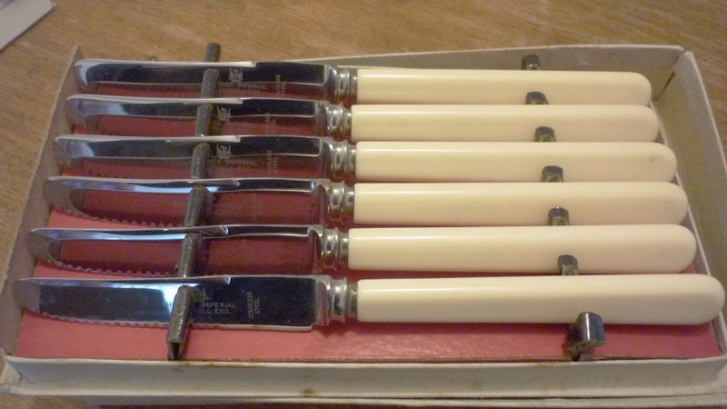 BONE HANDLED SERRATED KNIVES Carousel 3