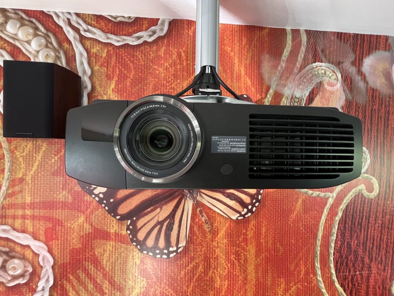 Panasonic PT-AE8000 Home Cinema Projector, spare bulb, 5 x 3D glasses62950005882882111