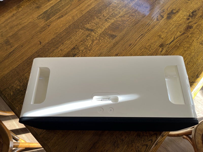 Apple iPod HiFi Carousel 3