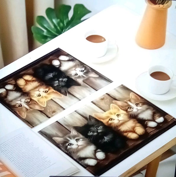 THE CATTAGE - Gorgeous 4pc Kitten Table Place Mats Cute & Effective Carousel 5