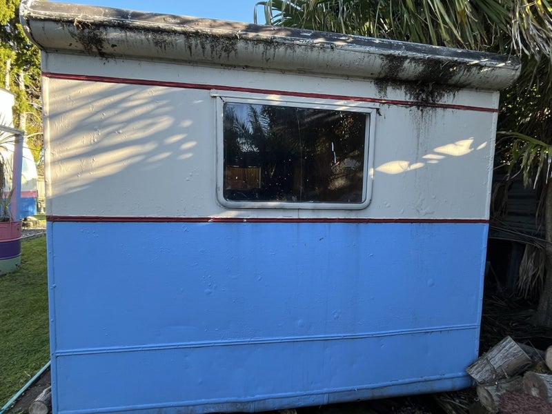 Large Caravan - Whangamata Carousel 2
