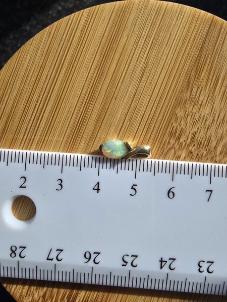 9ct gold and solid opal pendant62863853170946112