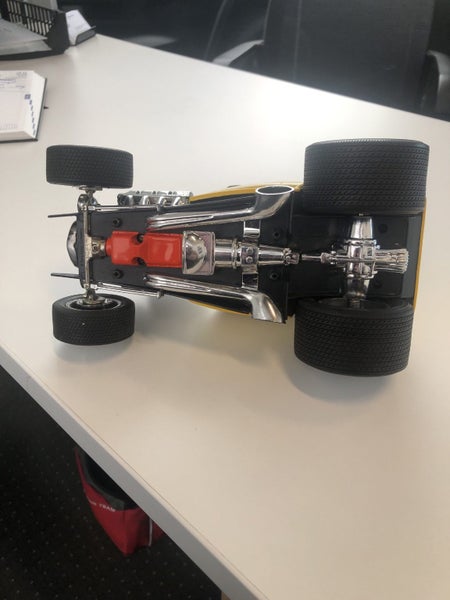 1:18 Roadster62863240225795114