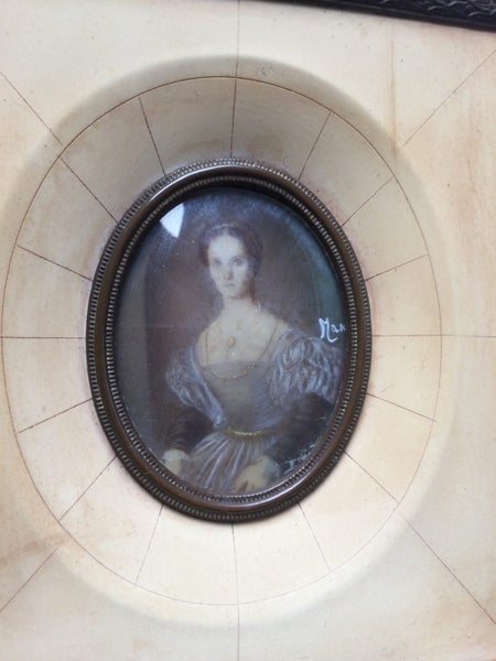 A SUPERB ANTIQUE ITALIAN MINIATURE PAINTING SIGNED FRAMED Carousel 2