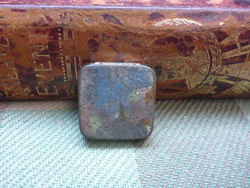 Awesome Old Vintage Gramophone Needles Tin Herold-Nadelin Needles Tin Carousel 2