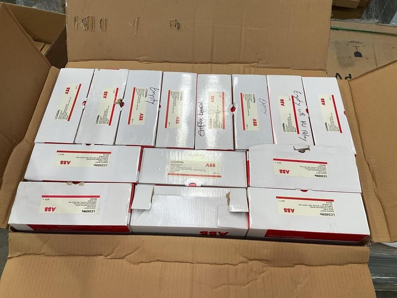 Pallet of SZ Subboards Carousel 1