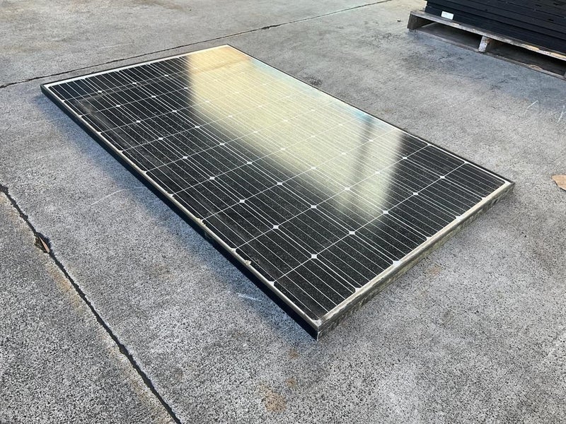 Solar Panels 1650x990 (11x) Carousel 2