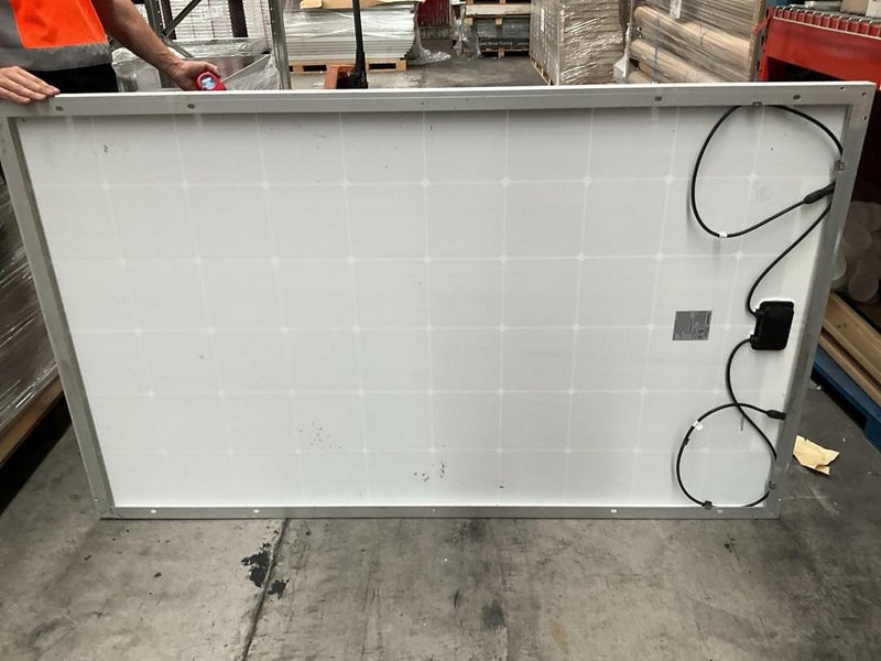 Solar Panels 1640x990 (x6) Carousel 10