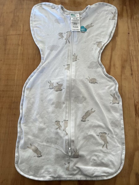 Love to Dream 1.0 TOG Cloud Bunnies - Small Carousel 1