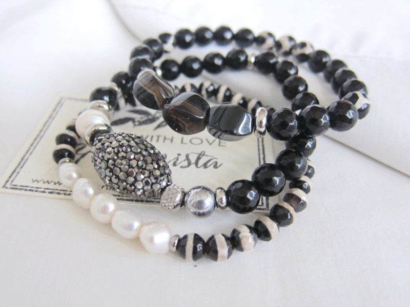 3 piece set - Black Onyx, Agate, Baroque Freshwater Pearl Energy Mala Bracelets Carousel 8