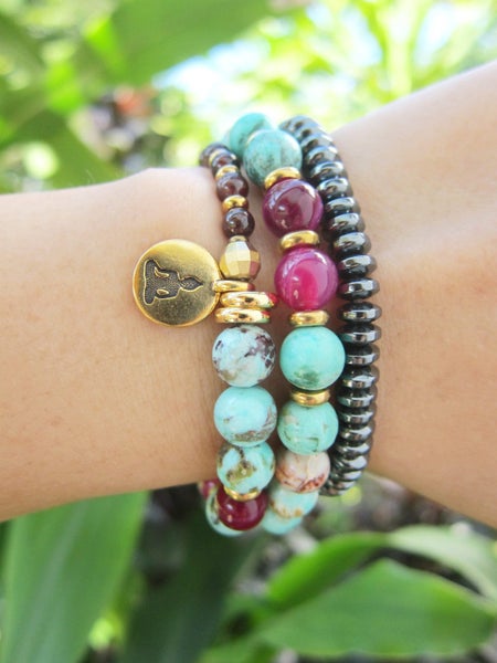 Peruvian Turquoise, Pink Fuchsia Agate in 27 Bead Mala Bracelet Carousel 11