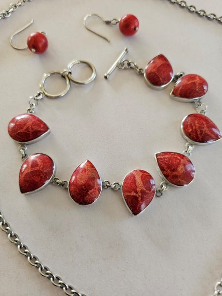 VINTAGE RED CORAL PENDANT BRACELET & EARRINGS SET IN STERLING SILVER62854316453123112