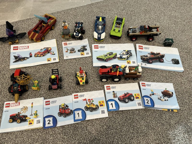 $1 RES - 7 LEGO Sets (Built) Carousel 1