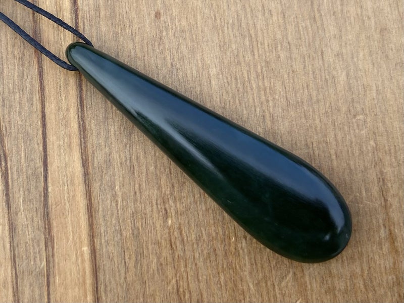 $1 Res!! Greenstone/Pounamu Roimata *Kawakawa* Carousel 1
