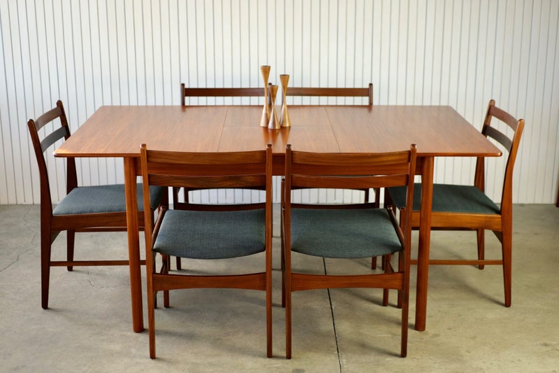 A MID-CENTURY DANISH MODERN MCINTOSH TEAK DINING TABLE Carousel 2