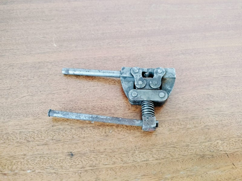 Vintage Perry chain breaker Carousel 1