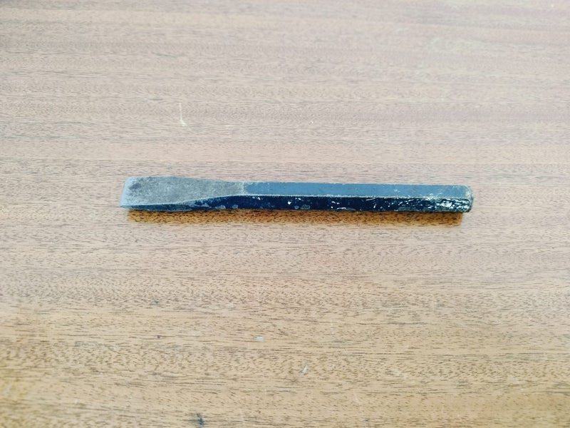 Crescent cold chisel Carousel 1