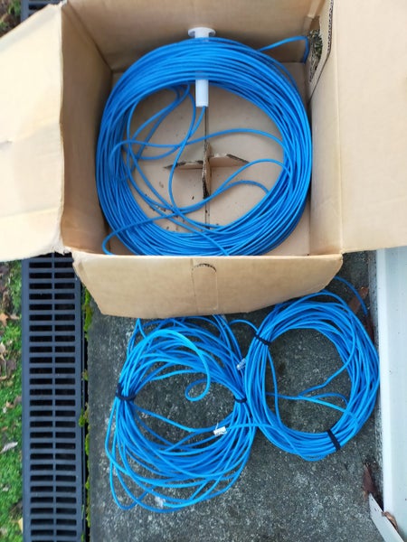 BELDEN WIRE CABLE - DATA TWIST 5E Carousel 2