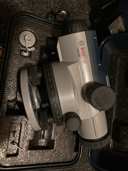 BOSCH GOL 26 Professional Optical Level & TRIPOD Carousel 2