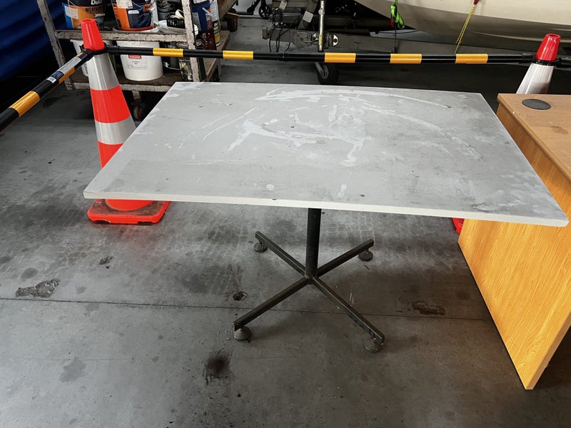 Table Carousel 1