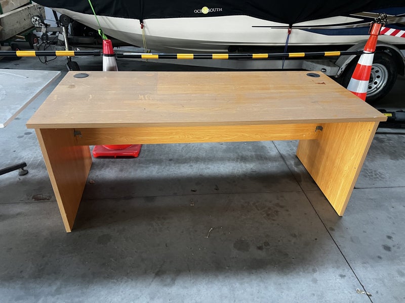 Desk Carousel 1