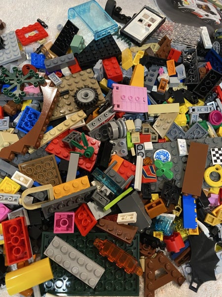 $1 Reserve!! Bulk Lego...500+ pieces Carousel 13