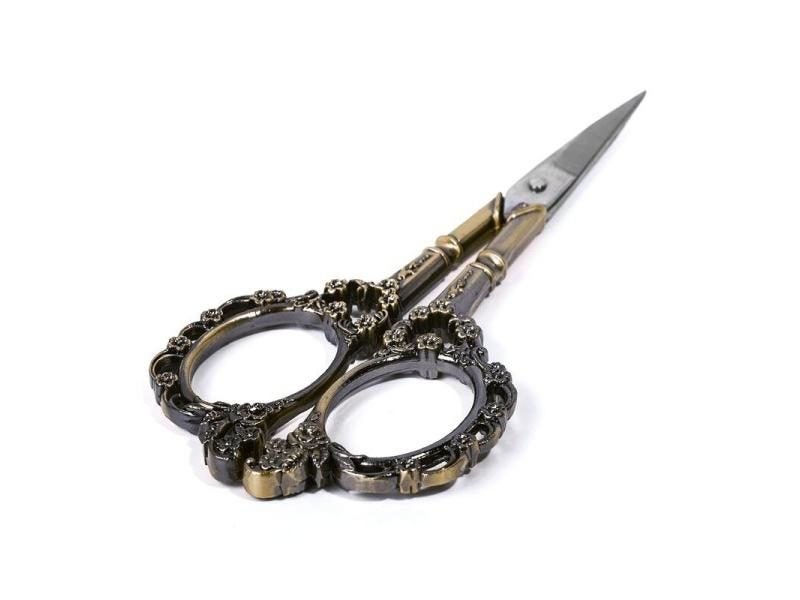 Eyebrow Scissor Carousel 1