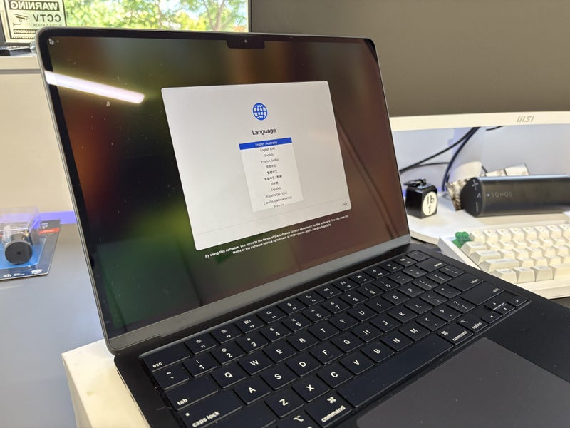 MacBook Air 13 - M3 · 16 GB/512 GB · Midnight – Near-new, 6 months use62865822769923111