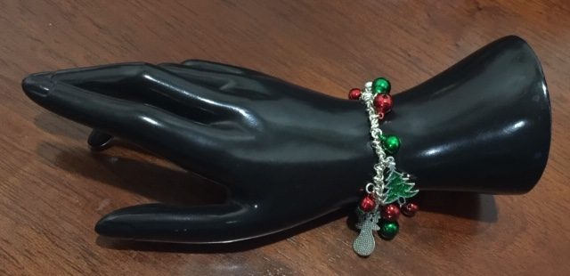 Christmas - Silver Tone Green and Red Bells Charm Stretch Bracelet Carousel 7