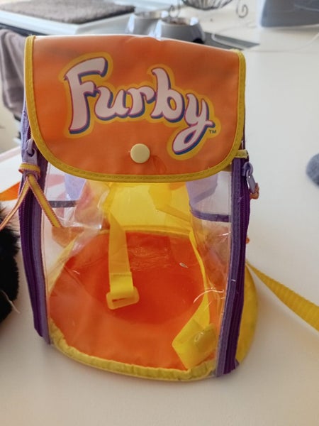 Furby 199862863857310978112