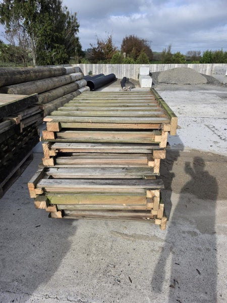 Timber Balustrade panels Carousel 1