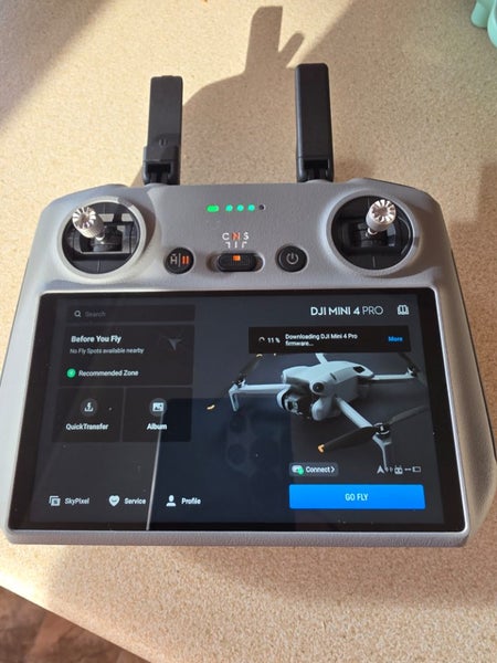 DJI Mini 4 pro fly more Carousel 1