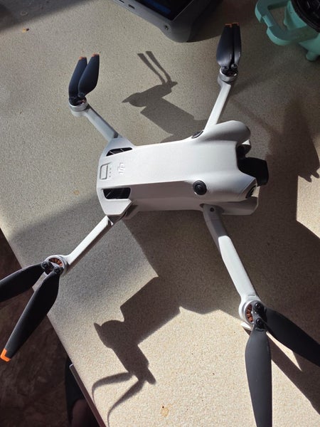 DJI Mini 4 pro fly more Carousel 2