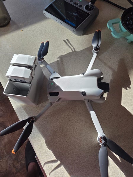 DJI Mini 4 pro fly more62931729396739112