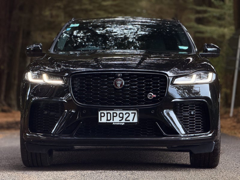 2022 Jaguar F-PACE SVR62863249937410111