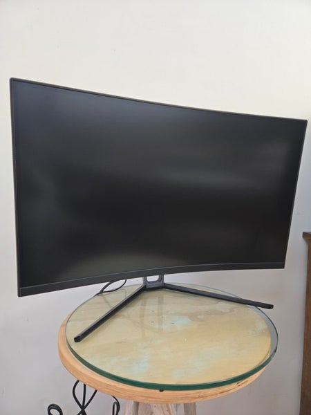 Good Base Starter Gaming PC for Upgrading - Monitor included62865822840962111