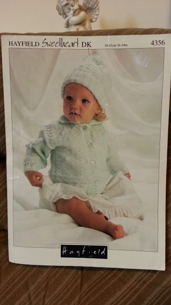 JACKET & HAT KNITTING PATTERN FOR BABY Hayfield 4356 Carousel 1