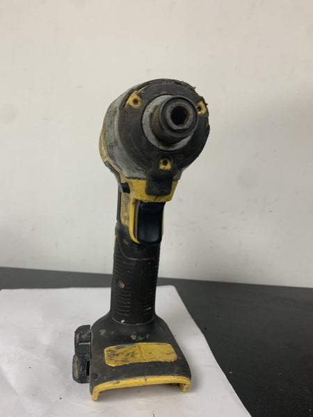 Dewalt DCF886 Brushless 1/4 Impact Driver Carousel 2